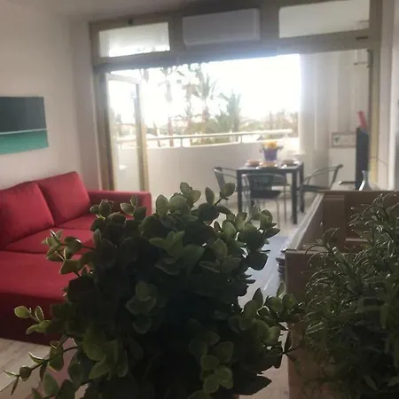 Apartment Modern With Climatized Pool